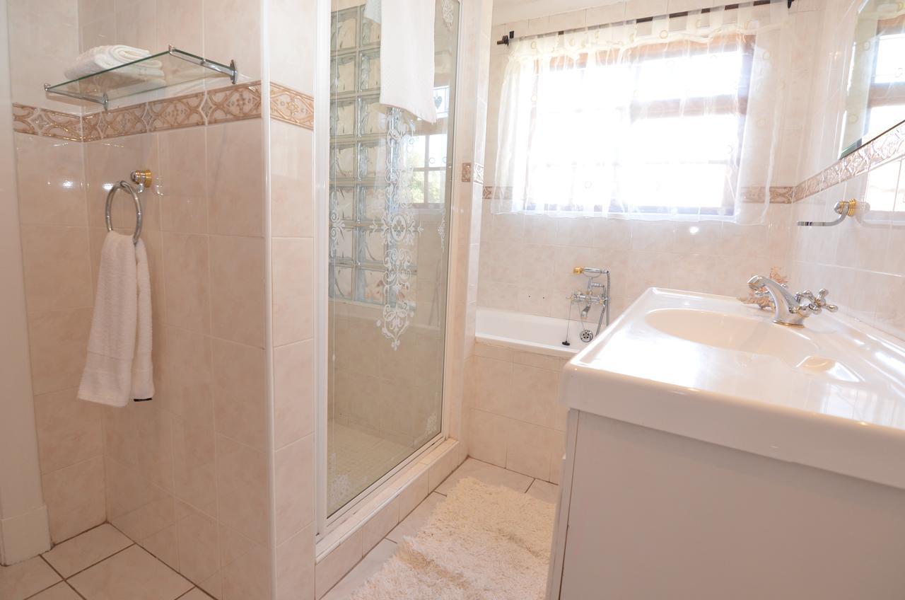 29 On Buxton Guesthouse Cape Town Bagian luar foto