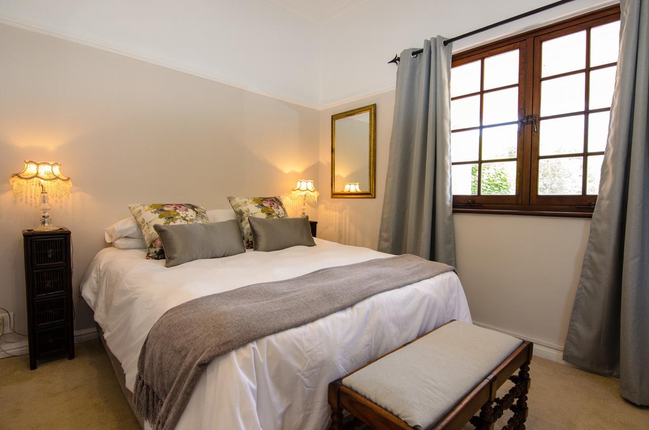 29 On Buxton Guesthouse Cape Town Bagian luar foto